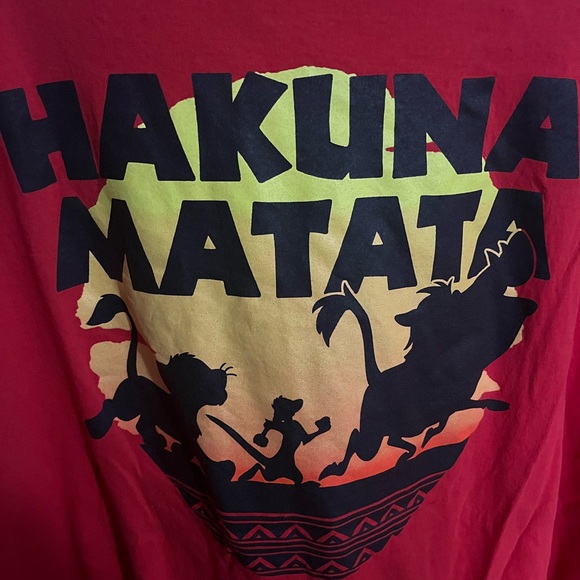 3XL Disney Red Hakuna Matata Lion King Tee - Picture 2 of 4